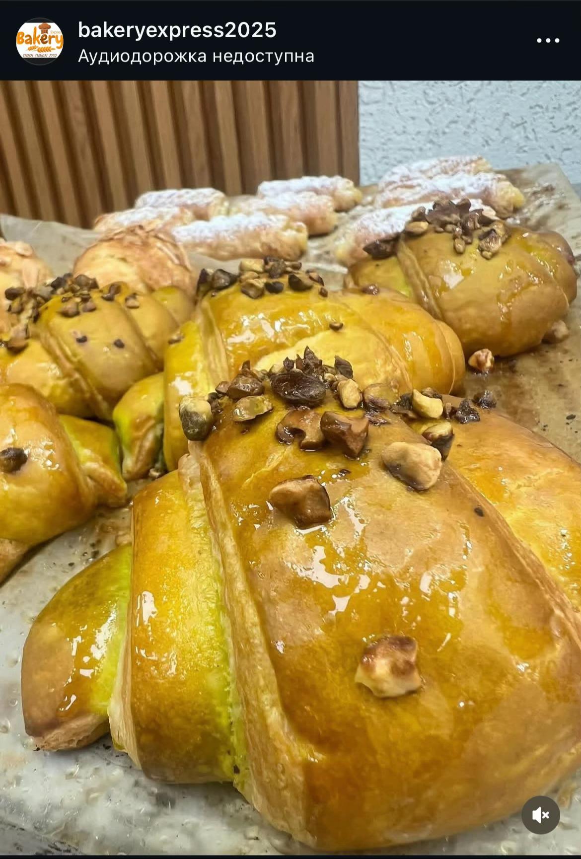 בורקסים חמים ישר מהתנור